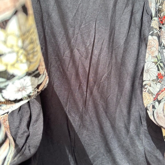 Philosophy Floral Flutter Sleeve Business Casual Loose Fit Stretchy Blouse - Picture 5 of 7